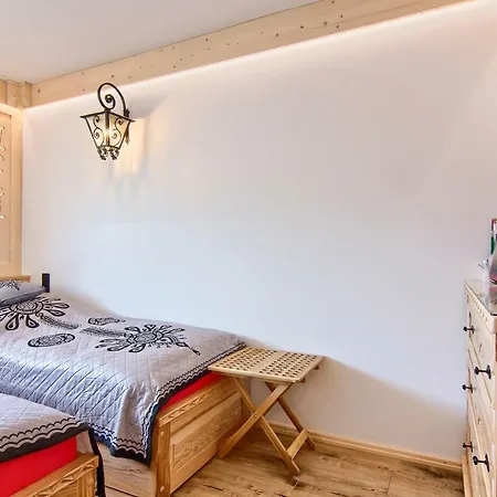 Apartament *