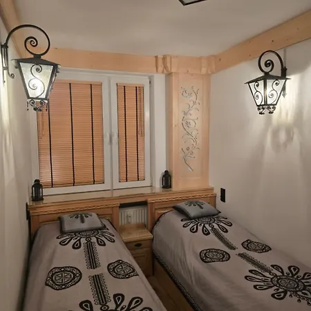 Centrum Dariusz Czekanski Apartmán *